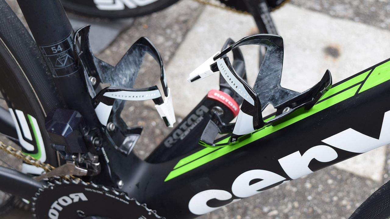 Dimension Data use Elite Custom Race Plus bottle cages