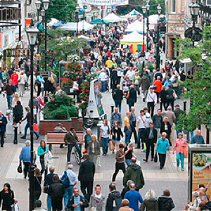 shopping high street