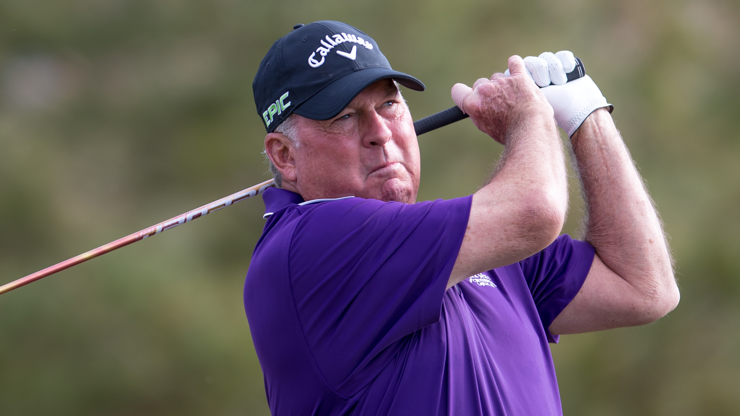 Lanny Wadkins takes a shot at the PNC Championship 