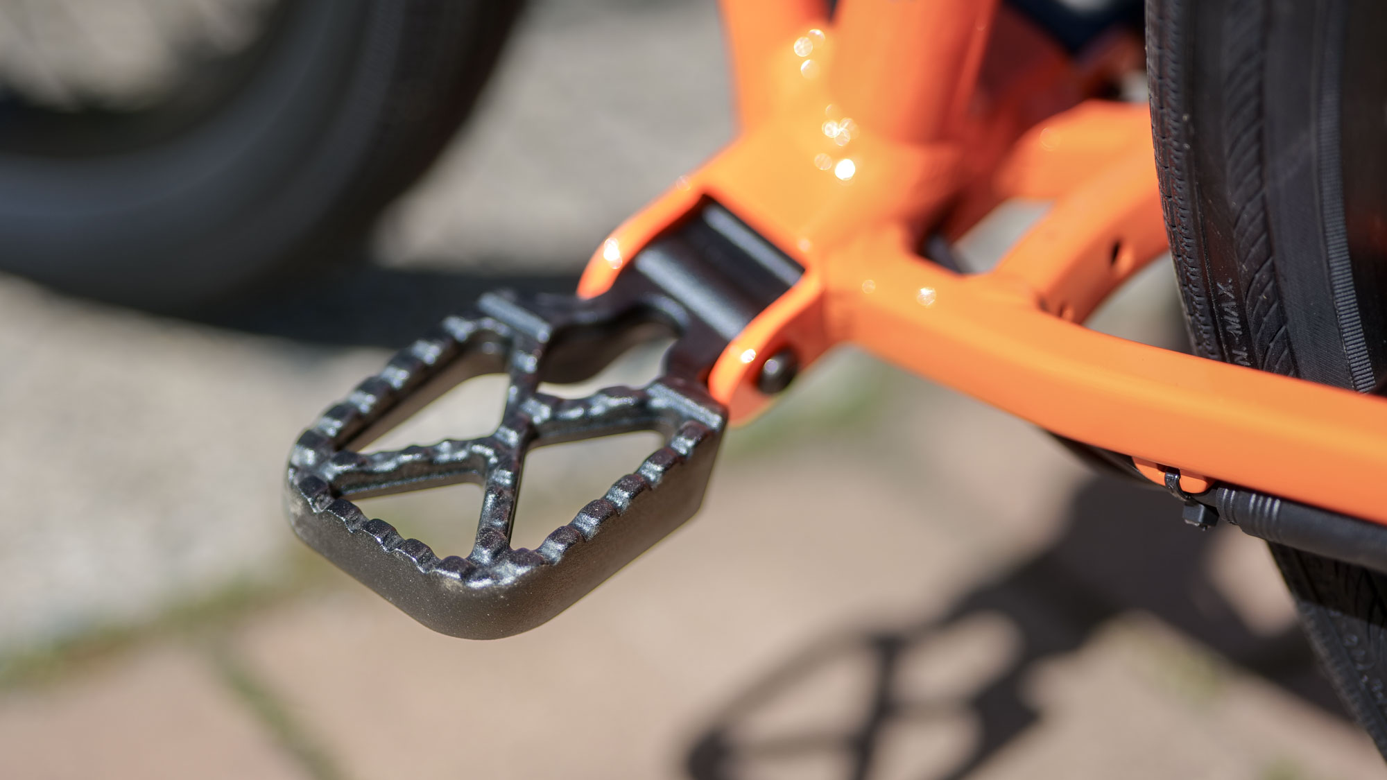 JackRabbit OG2 Pro pedal pegs closeup.