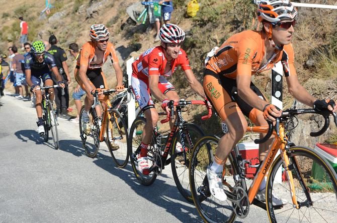 Dani Moreno (Katusha) faded to a chase group and lost his race lead in the Vuelta