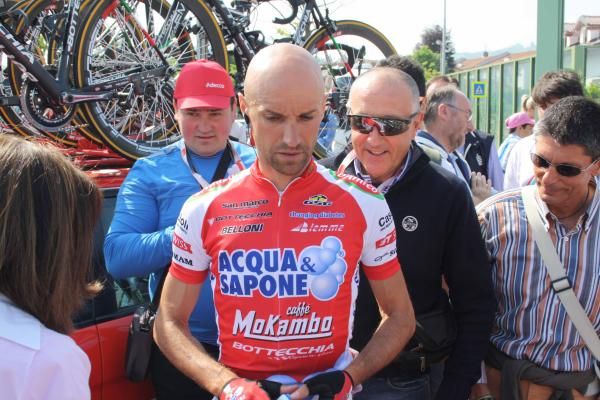 Stefano Garzelli (Acqua &amp; Sapone) is one of the most experienced riders at this Giro d'Italia.