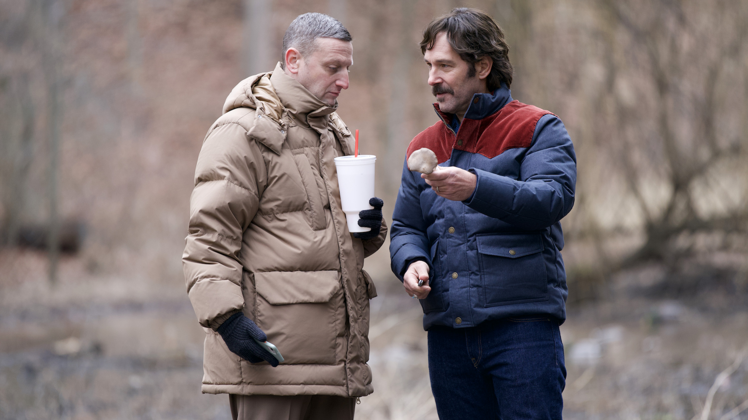 Tim Robinson as Craig Waterman and Paul Rudd as Austin Carmichael in Friendship.