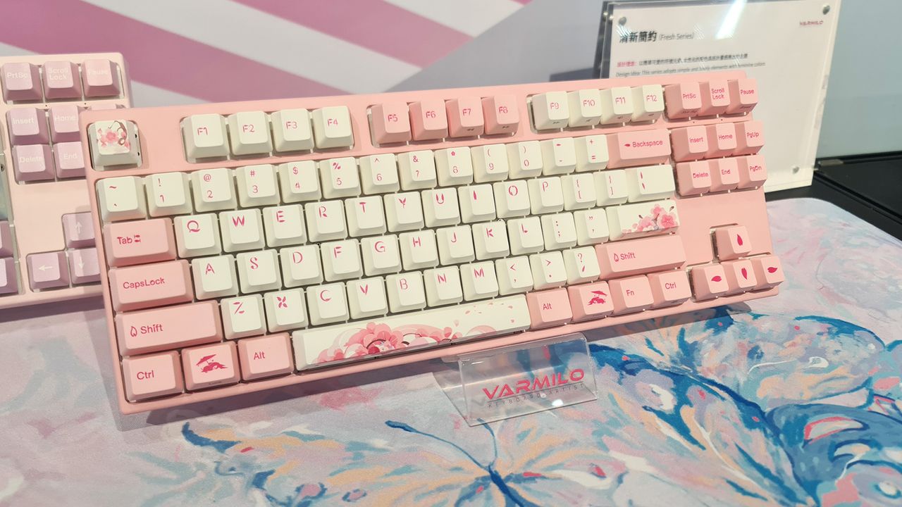 【希少】ロボ子賞 VARMILO CUSTOMIZED KEYBOARD Varmilo wins my best dressed award for its incredible keyboard