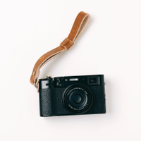 Clever Supply Camera Wrist Strap (Split Ring) 
Moment | $58