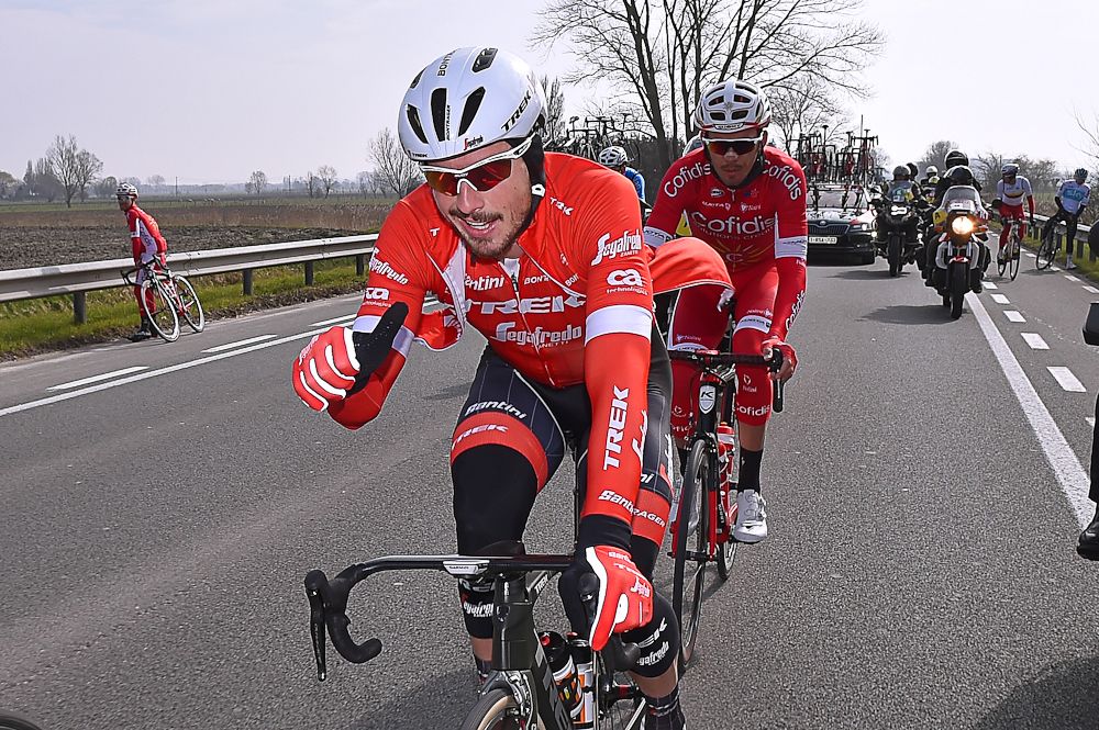 Thumbs up from John Degenkolb at Gent-Wevelgem