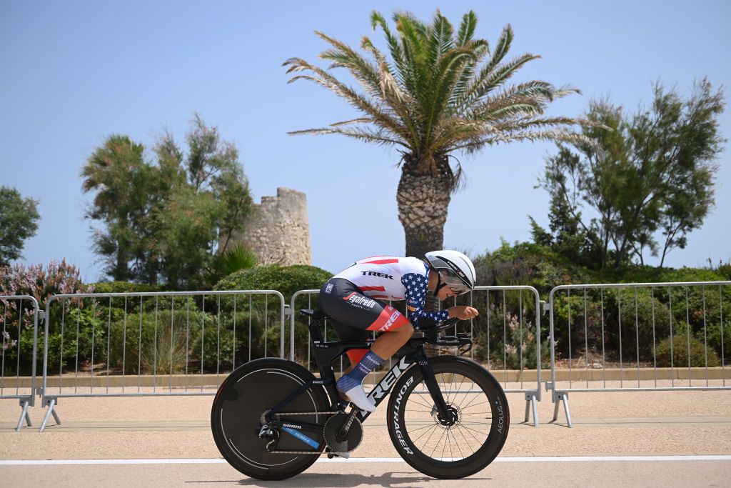 CAGLIARI ITALY JUNE 30 Leah Thomas of United States and Team Trek Segafredo sprints during the 33rd Giro dItalia Donne 2022 Stage 1 a 4.7km individual time trial stage from Cagliari to Cagliari ITT GiroDonne UCIWWT on June 30 2022 in Cagliari Italy Photo by Dario BelingheriGetty Images