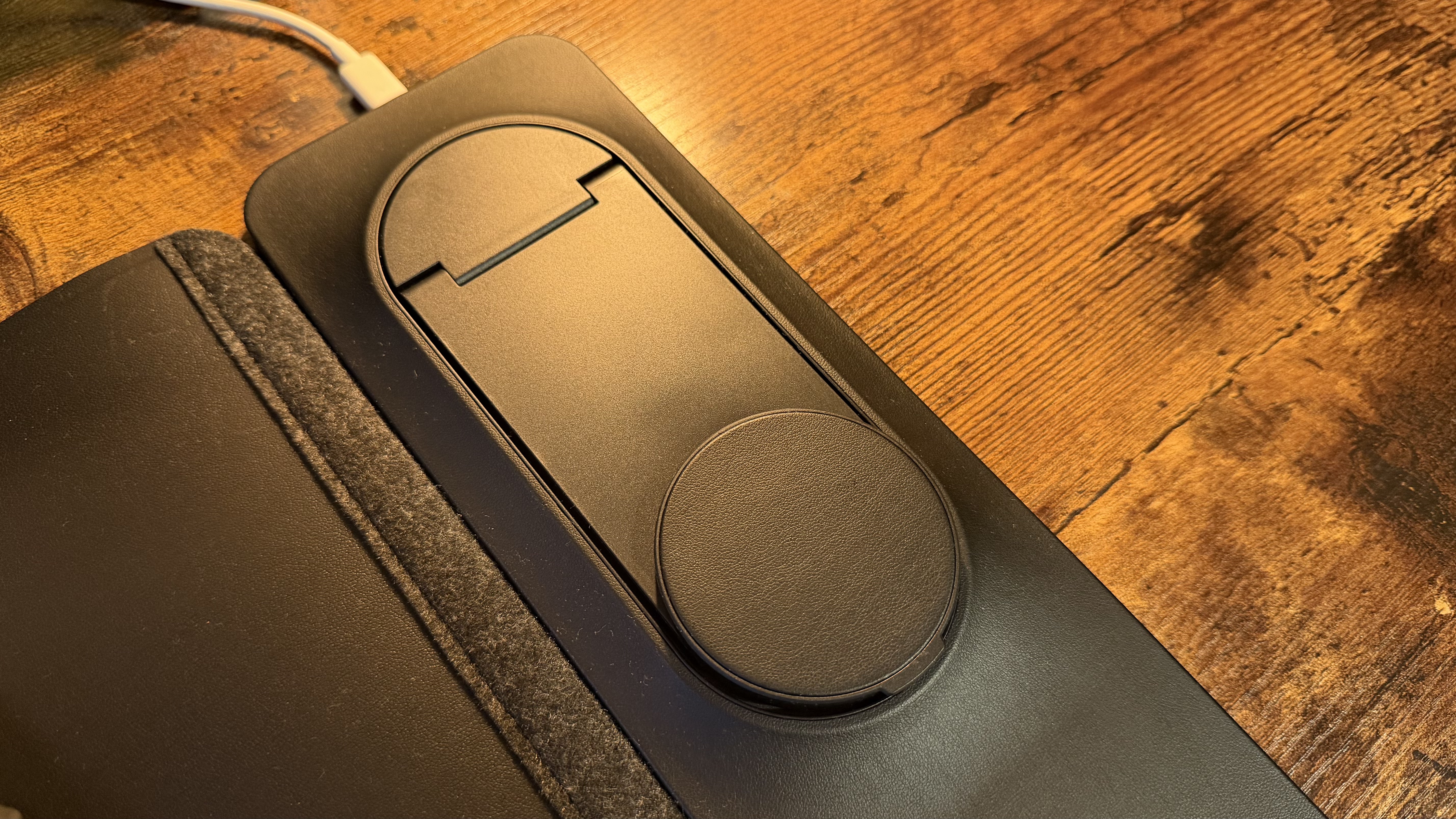 Journey ALTI LIFT desk mat on a wooden desk