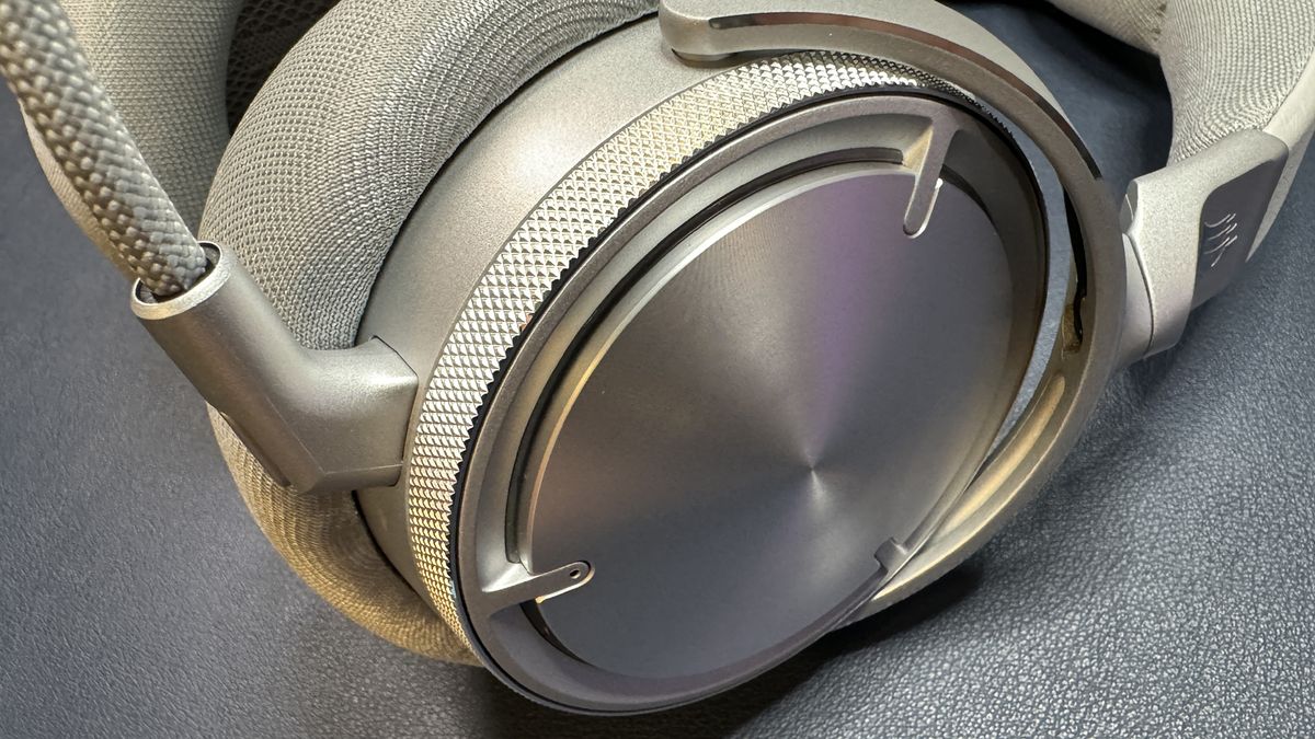 Corsair Virtuoso Max