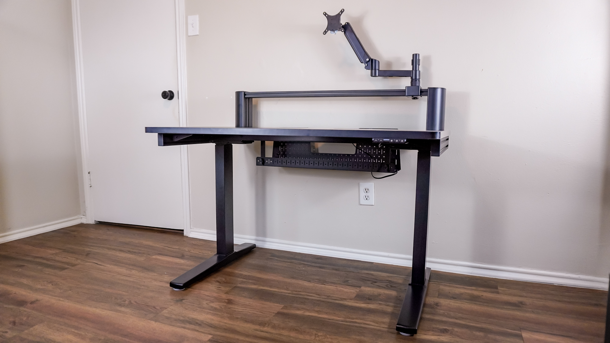 The Corsair Platform 4: Elevate Desk with the included monitor arm and T-Channel rail system installed