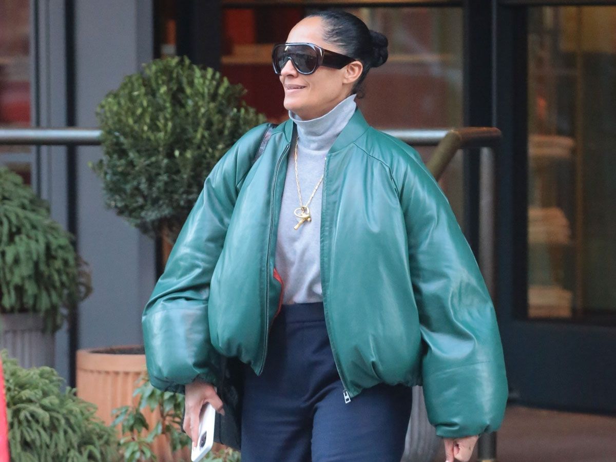tracee ellis ross wears yellow Bottega Veneta rain boots