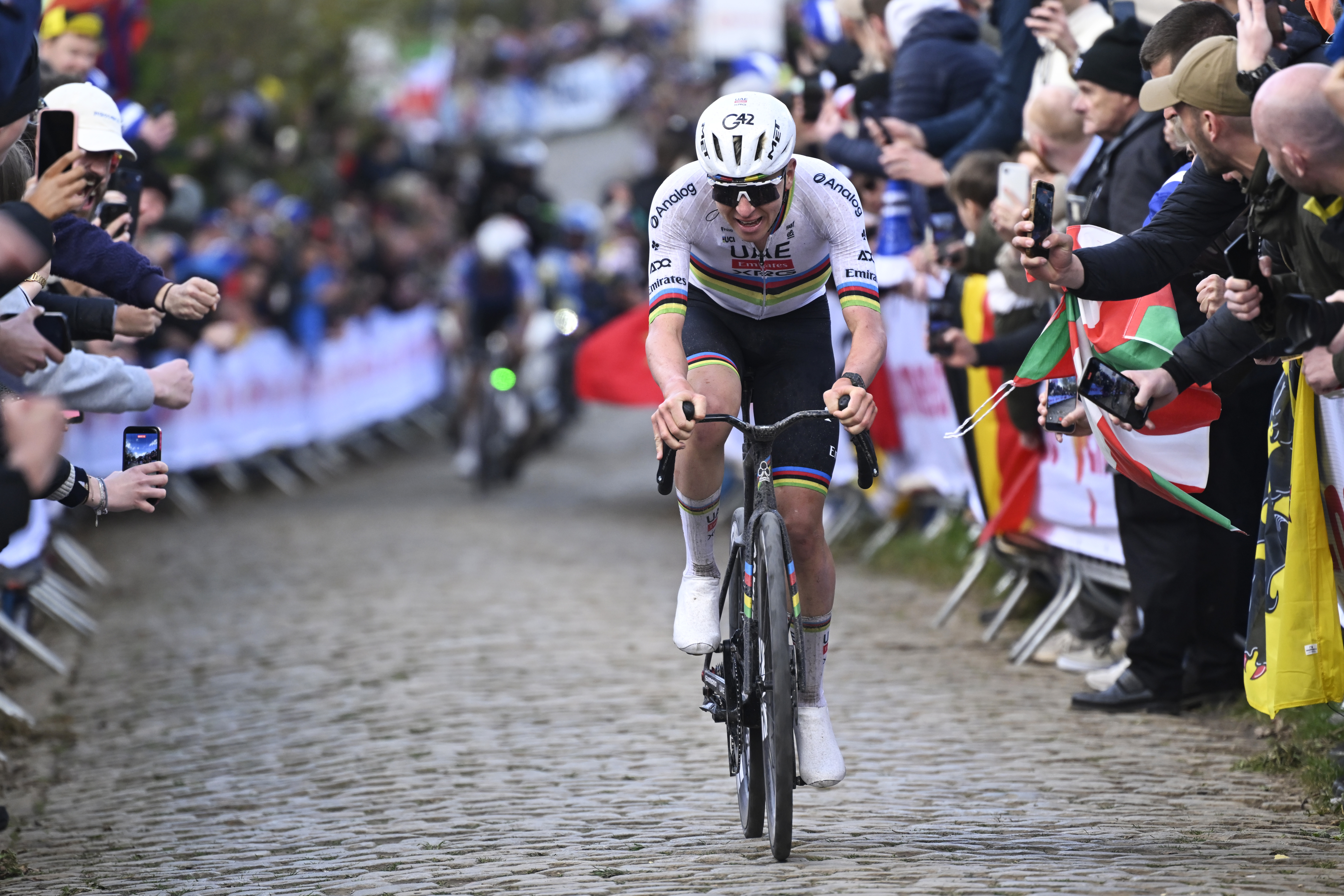 Tadej Pogačar on the Oude Kwaremont at the Tour of Flanders 2026