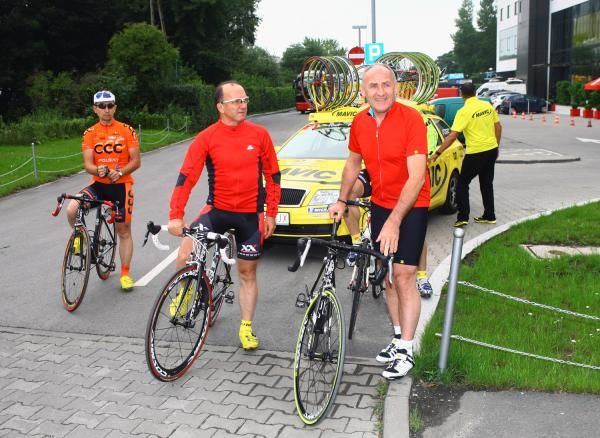 Czesław Lang, Olympic silver medalist and winner of Tour of Poland in 1980, gets ready to ride.