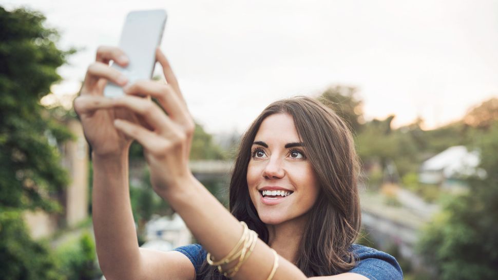 Top 10 tips on how to take better selfies | Top Ten Reviews