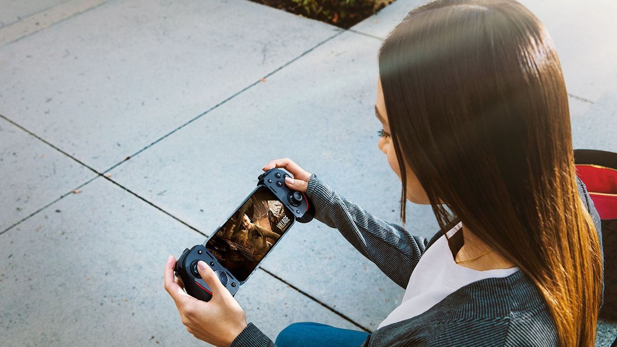 Razer Kishi Ultra attached to a phone playing a game