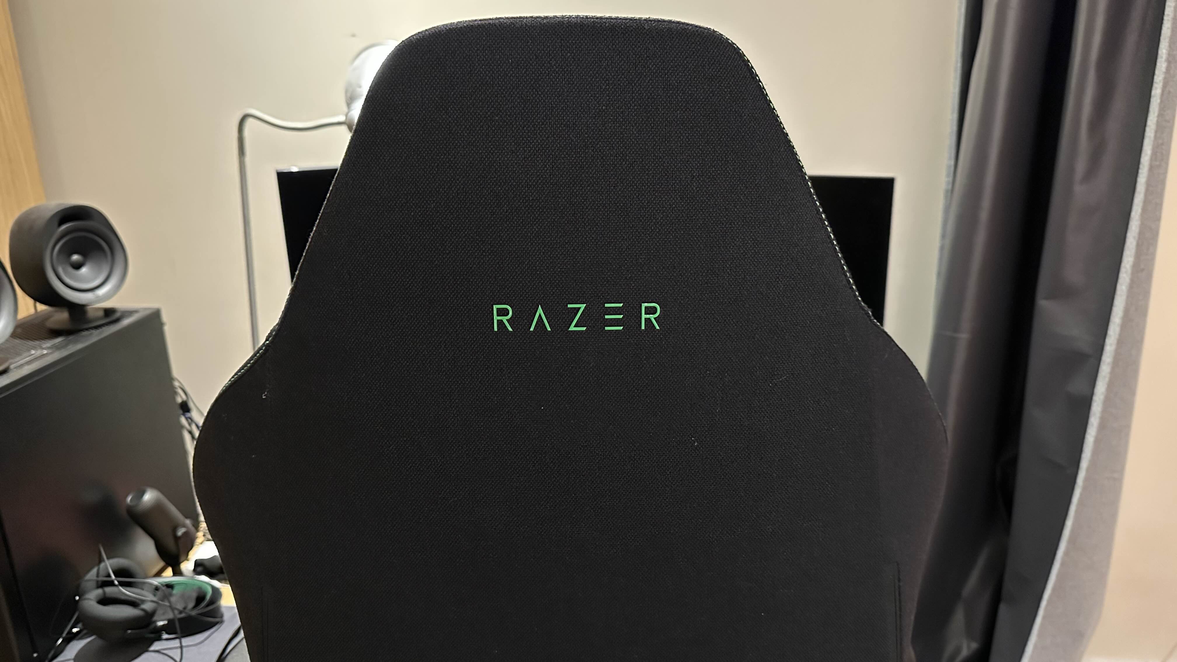 Razer Movurkur V2 X está en la silla del juego