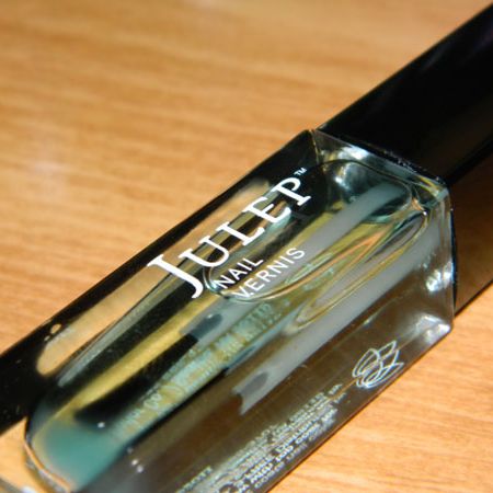julep nail therapy protecting nails base coat