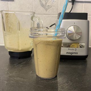 Image of finished smoothie product in Magimix