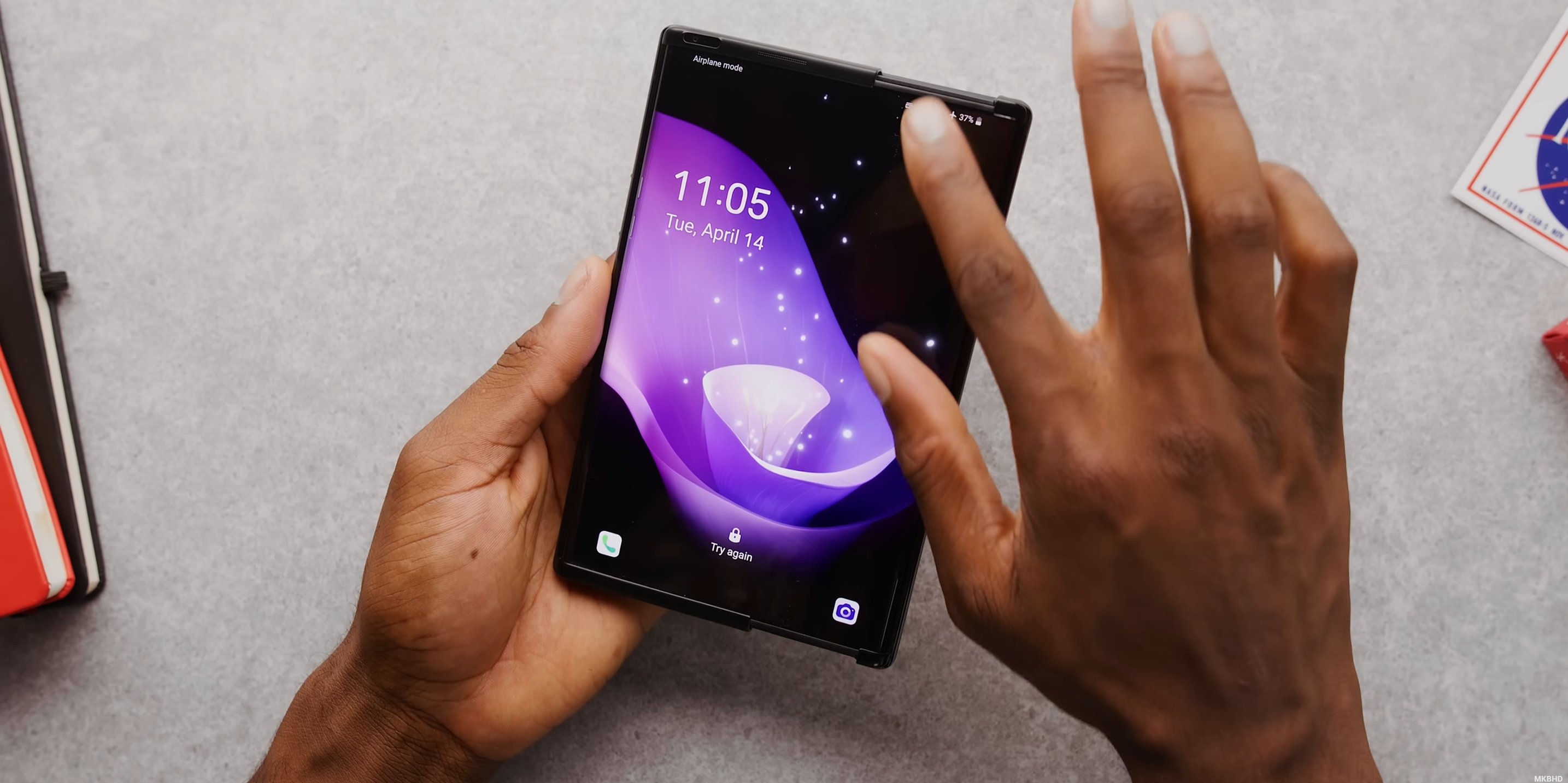 lg rollable phone hands on