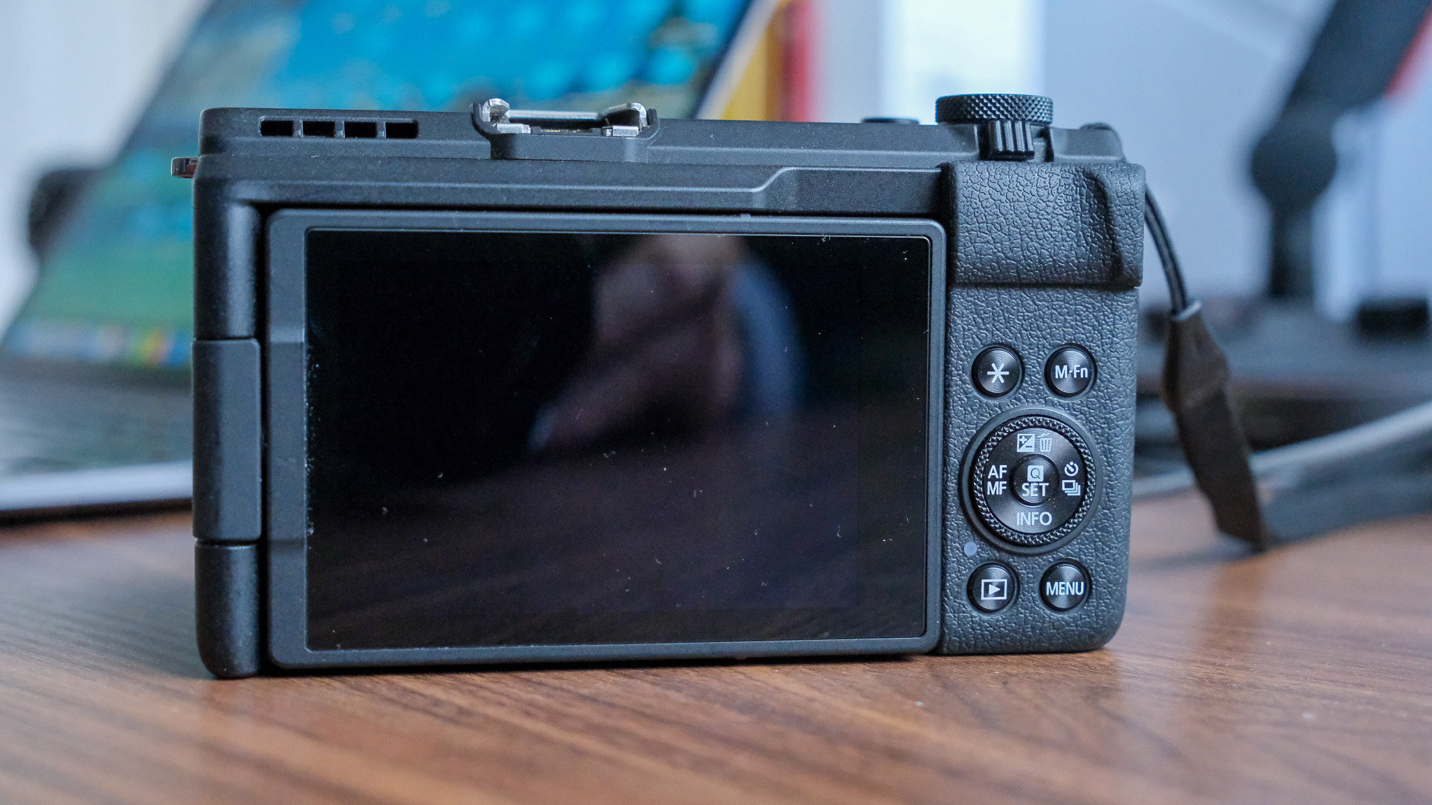 Canon PowerShot V1 review