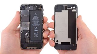 iPhone 14 torn down