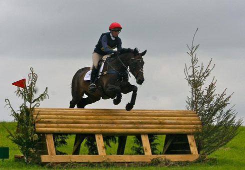 Rosie Fry and In Vogue II at Nunney 2014