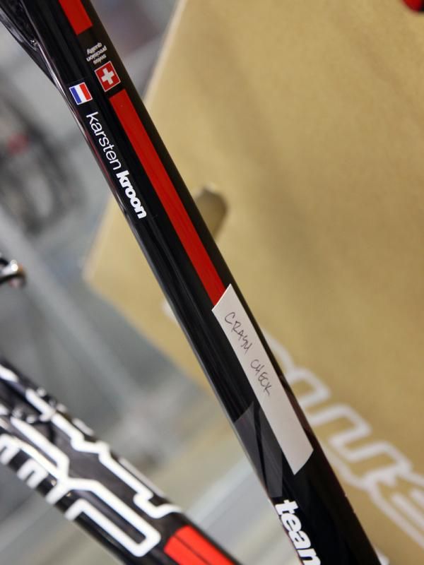 Sadly, Karsten Kroon's bike gets a "crash check" note after breaking his collarbone in Ronde van Vlaanderen.