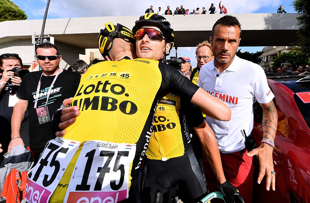 LottoNL-Jumbo celebrate Enrico Battaglin's victory after stage 5 at the Giro d'Italia