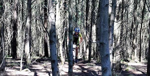 Philip Buys (Garmin adidas) flies along some singletrack.