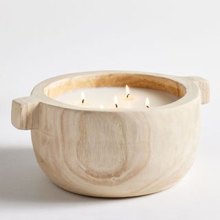 A light wooden candle