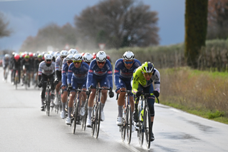 Tirreno-Adriatico stage 3 peloton