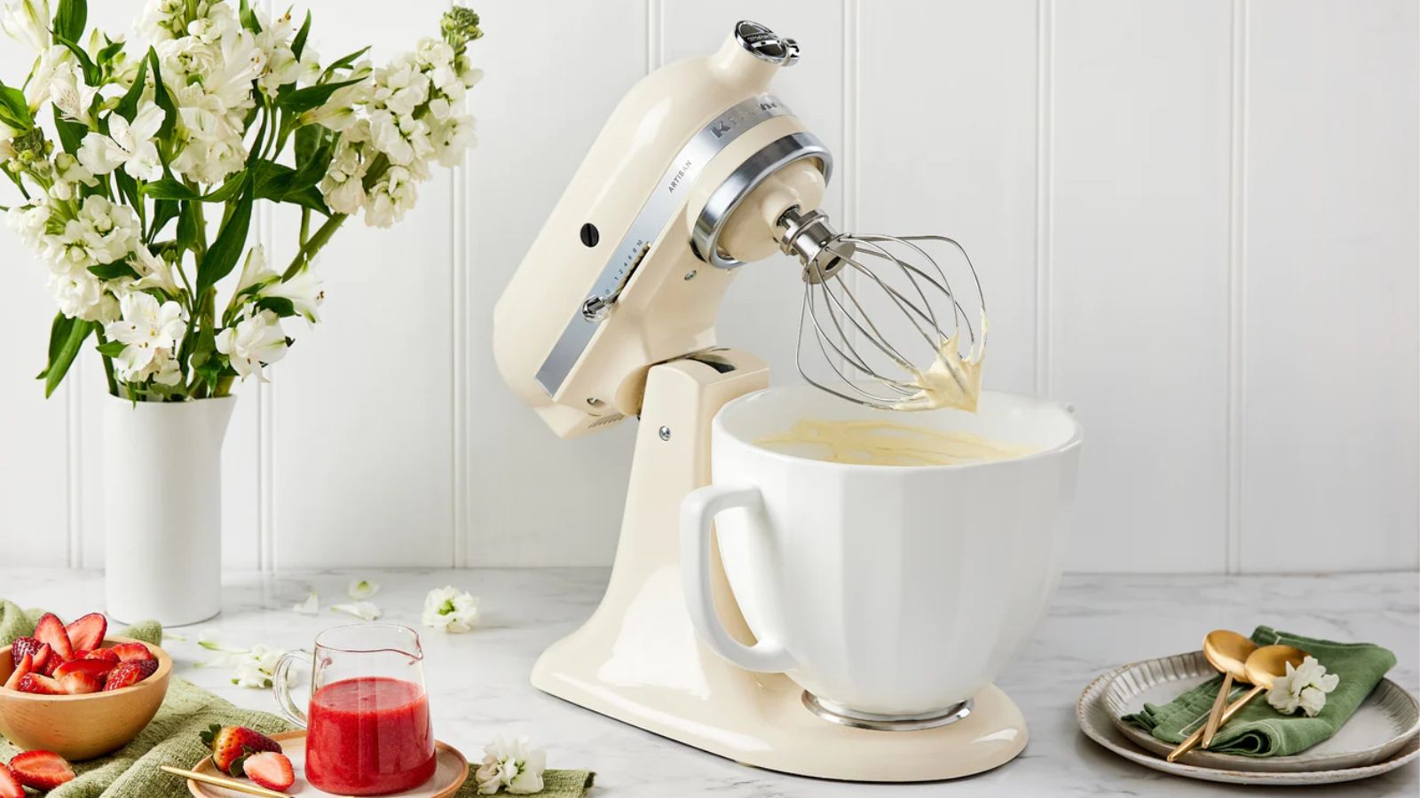 Flat Whisk 10 + Reviews, Crate & Barrel