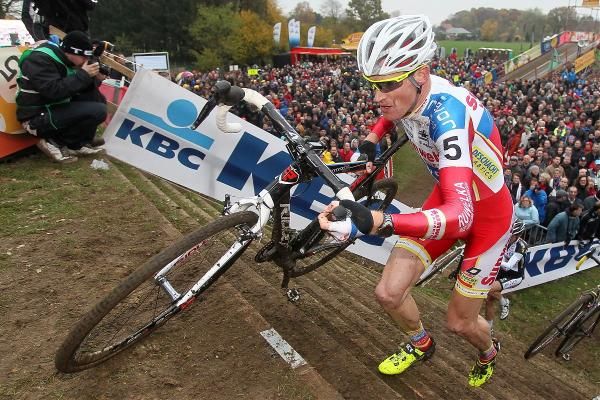 Klaas Vantornout (Sunweb-Revor) started well, but illness hampered his performance in Hamme-Zogge