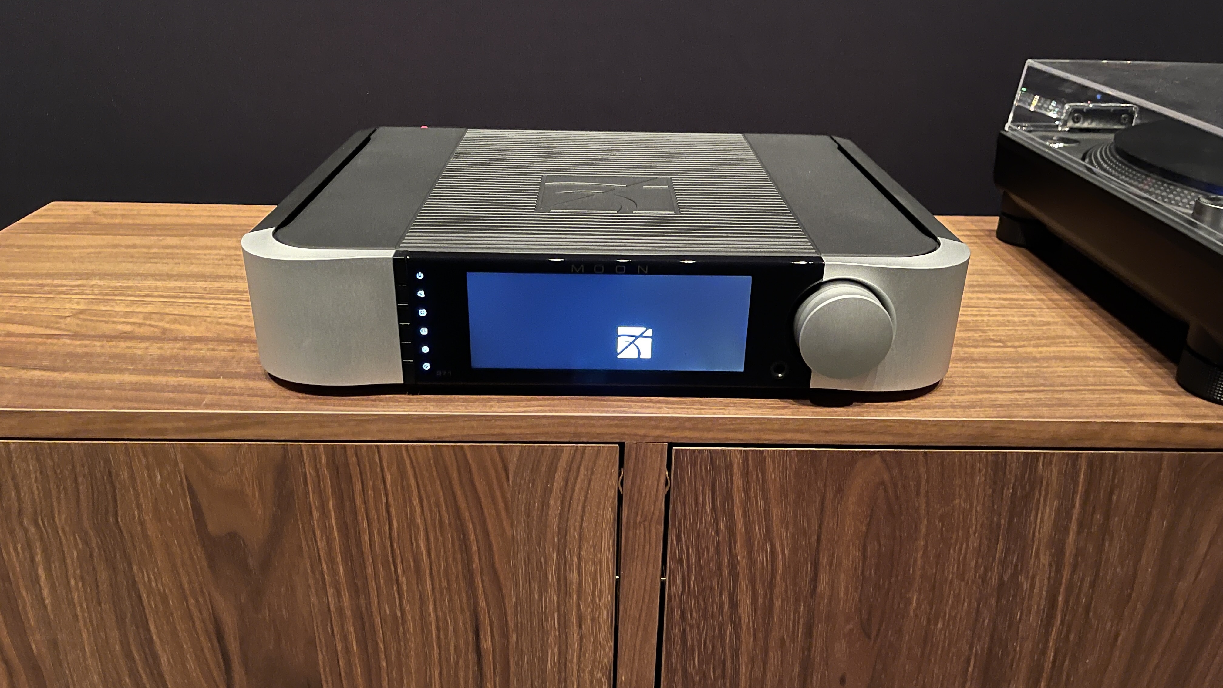 Moon 371 streaming amplifier