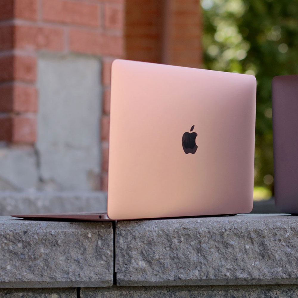 Айфон 12 днс. Макбук Rose Gold. MACBOOK 12 Rose Gold. Макбук Apple розовое золото. Apple MACBOOK 12