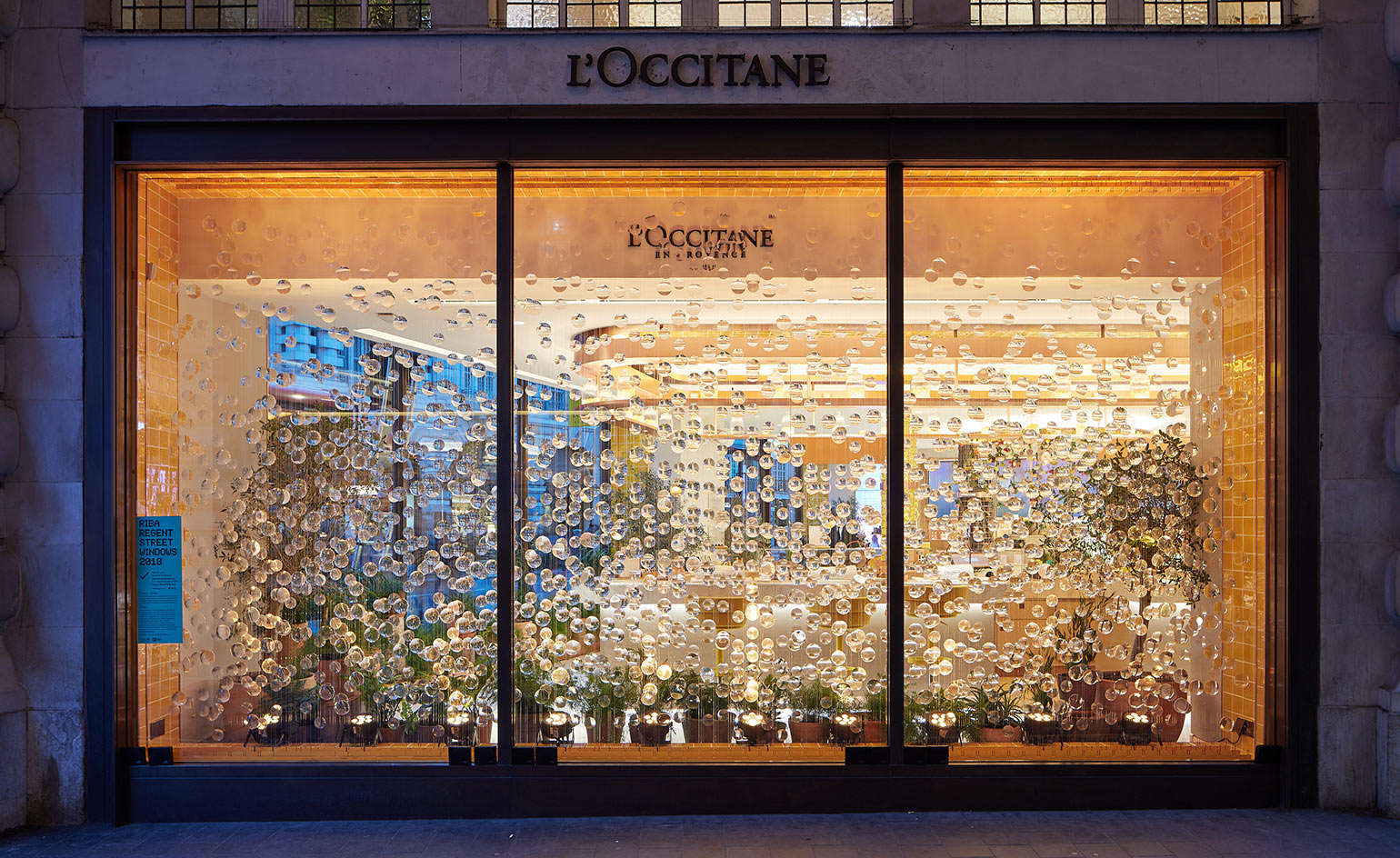Nicholas Szczepaniak Architects’s window for L’Occitaine