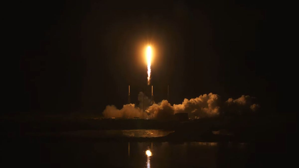 SpaceX Falcon 9 rocket launches 50 satellites to orbit for Starlink megaconstell..