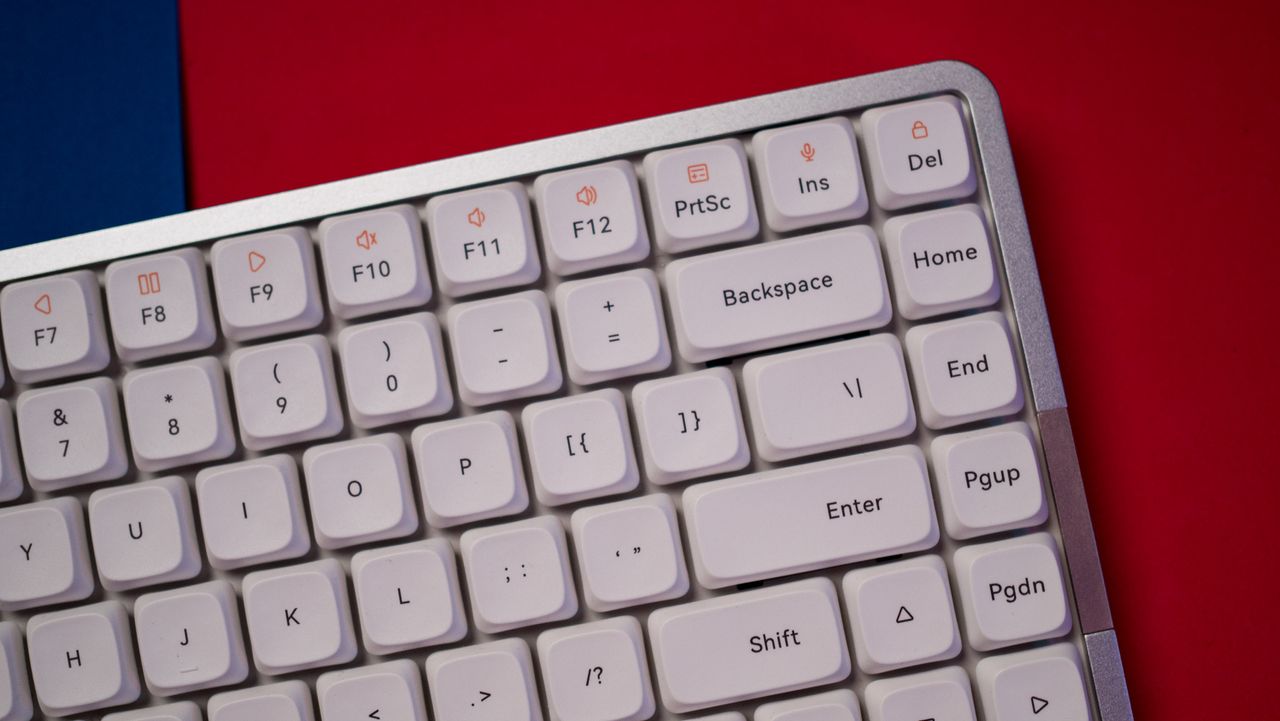 Showing the nav buttons on the Lofree Flow keyboard