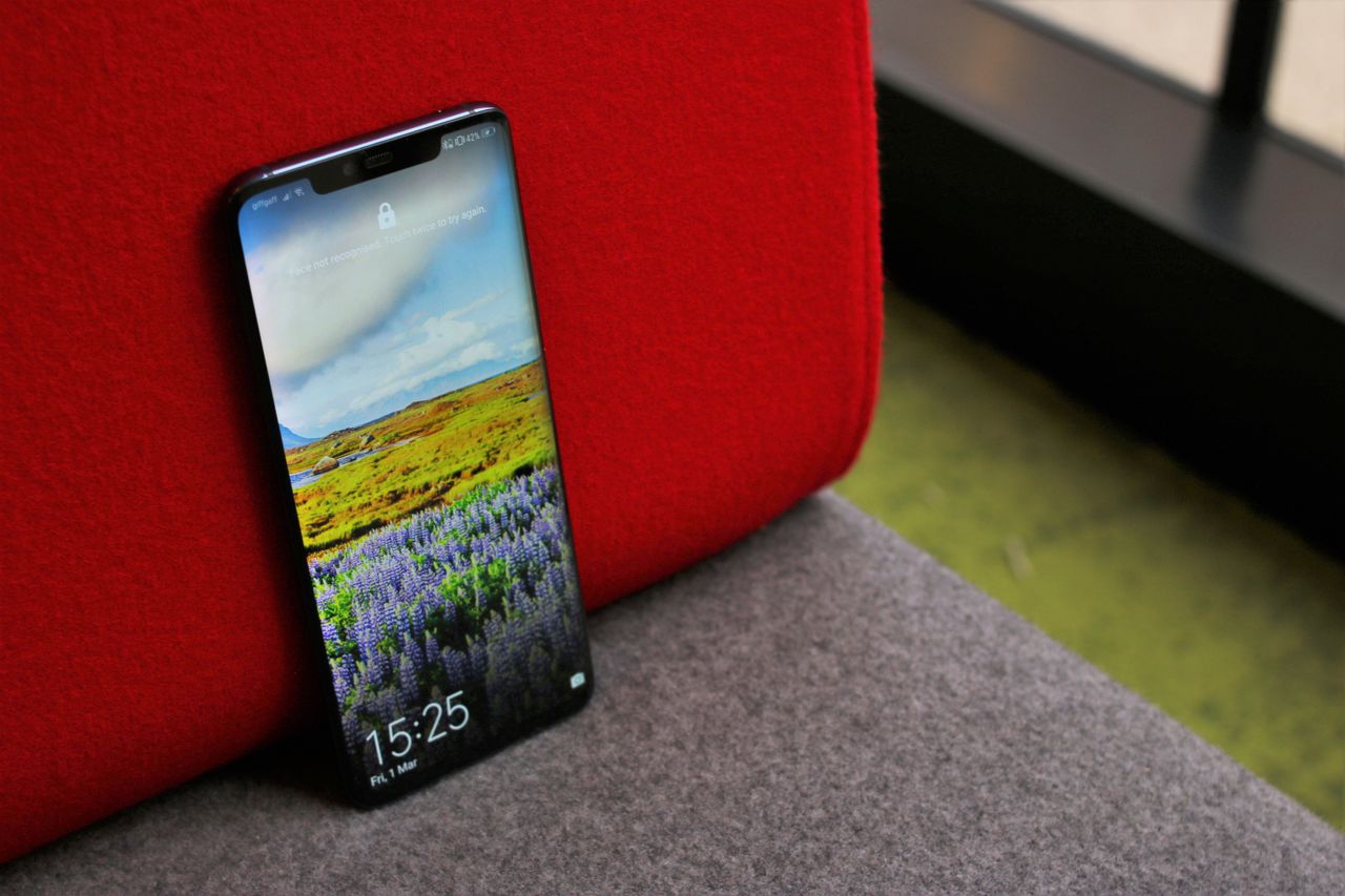 Huawei Mate 20 Pro body shot