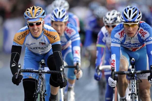 Tyler Farrar (Garmin-Transitions) defeats Robert Wagner (Skil-Shimano)