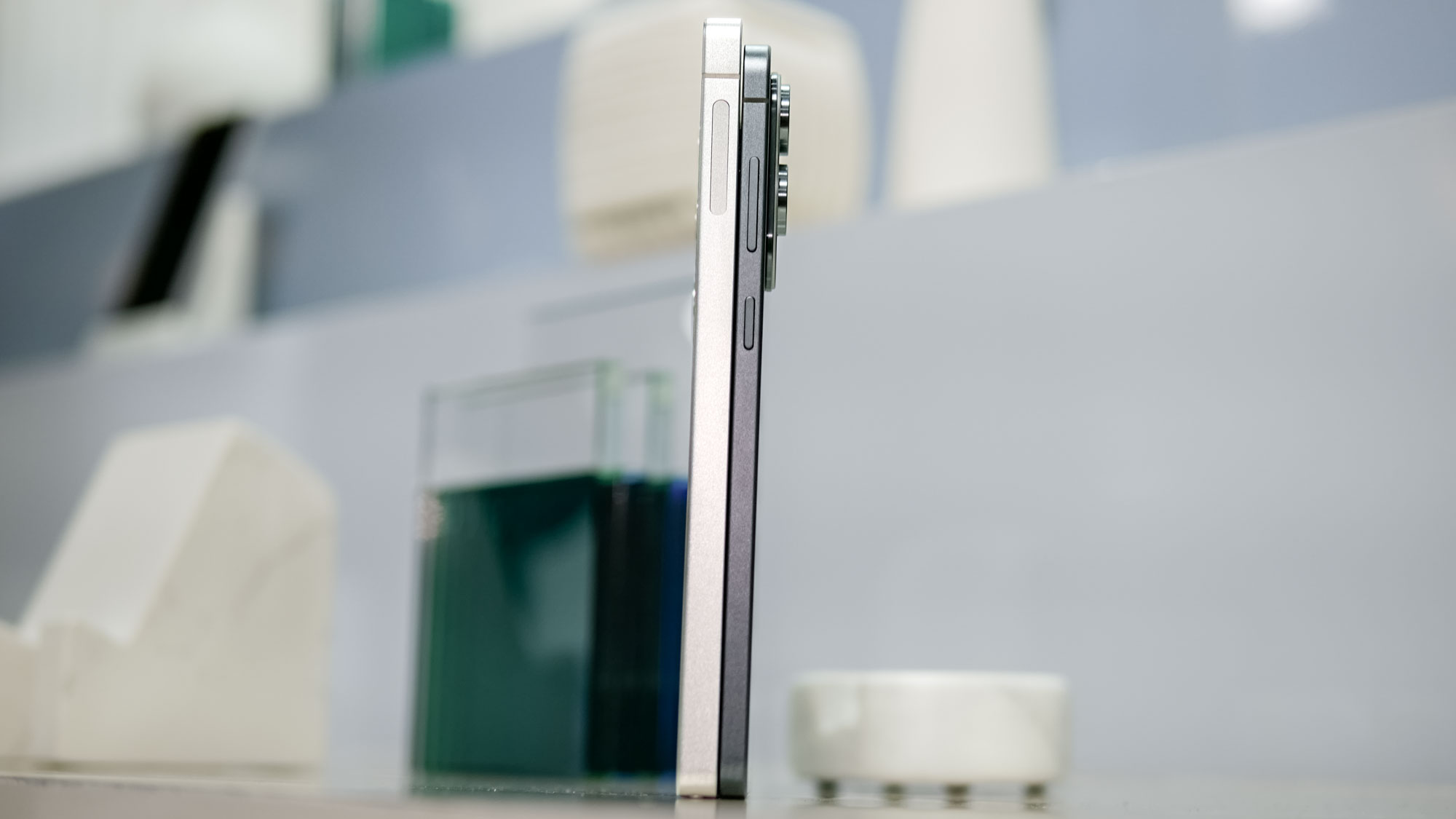 Galaxy S25 Edge vs Galaxy S25 Ultra.