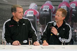 New T-Mobile team manager Bob Stapleton, right, at the team's 2006 launch with women's team manager Andrez Bek.