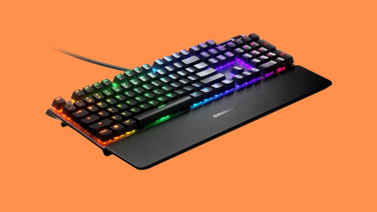 SteelSeries Apex 7 wired keyboard