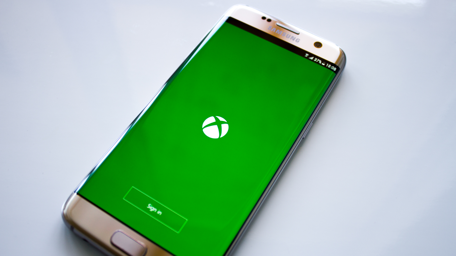 Xbox Cloud Gaming jugado en un teléfono inteligente Samsung