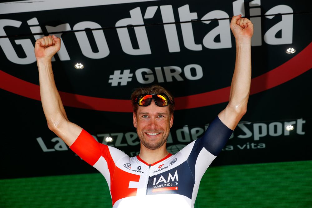 Roger Kluge (IAM Cycling) on the podium