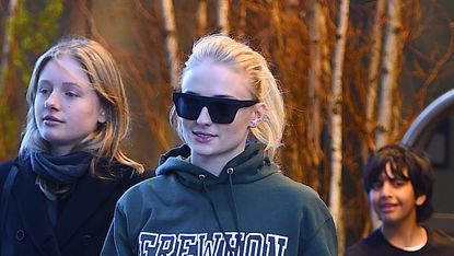 sophie turner louis vuitton house slippers sweatpants nyc