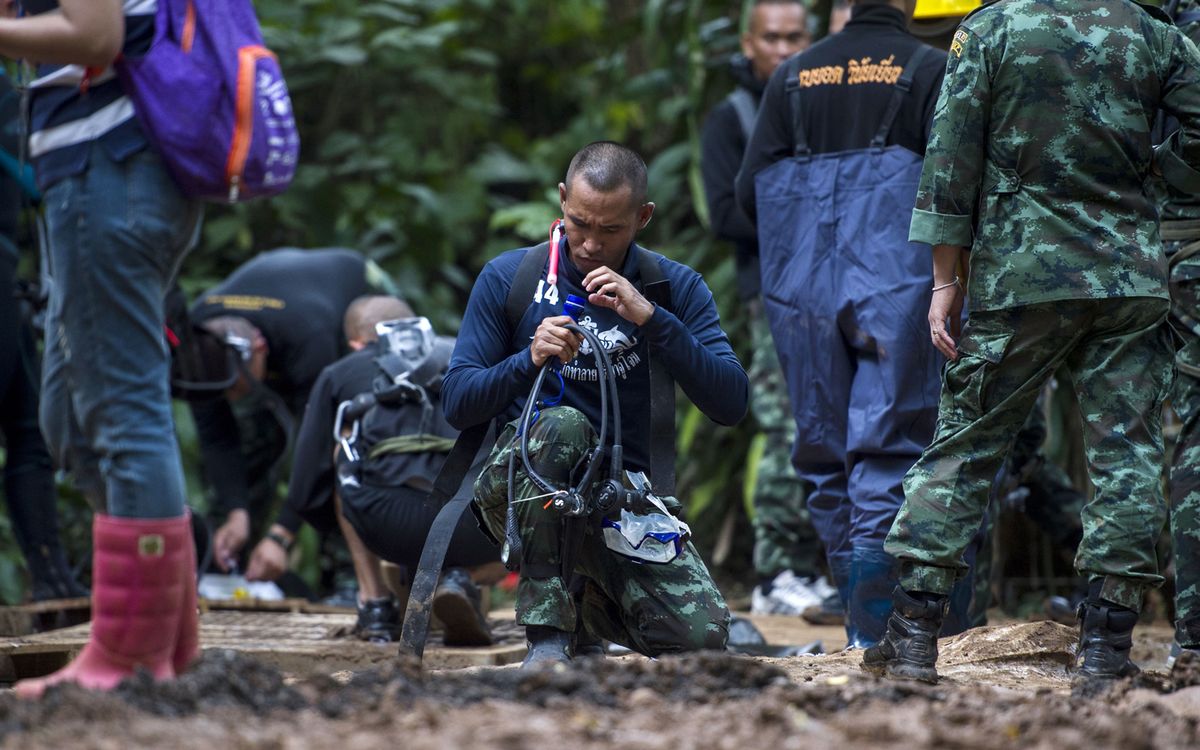 Gallery: Rescuers Race Against Time To Save Soccer Team Trapped In Thai ...