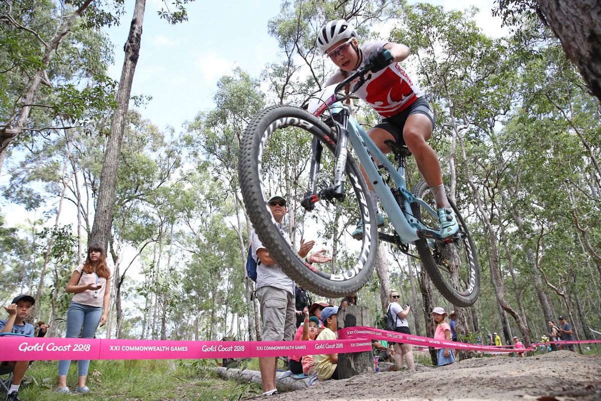 Air time for Evie Richards (England)