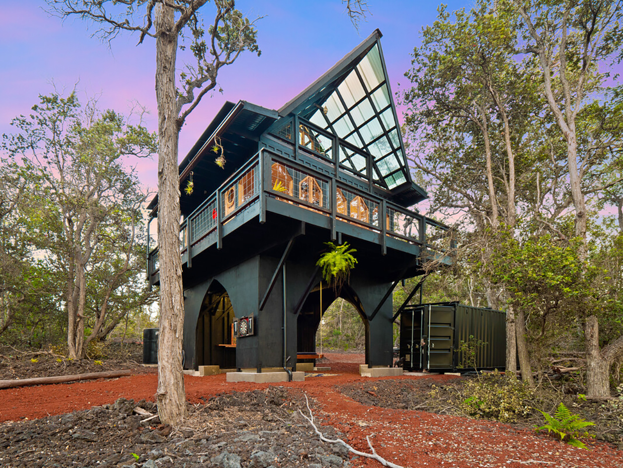 Exterior of treehouse-like home in Hawaii