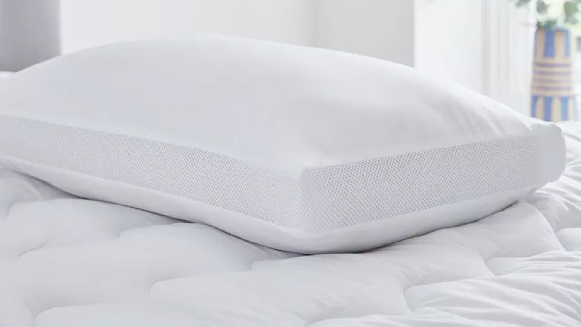 silent night pillows review